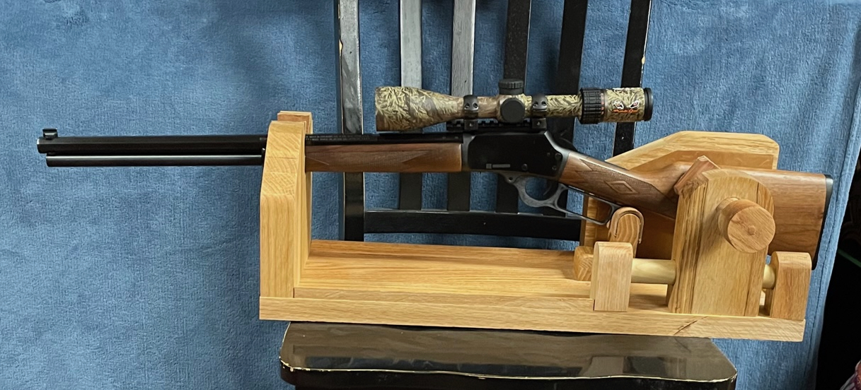 24%22 Oak with Rifle.jpg