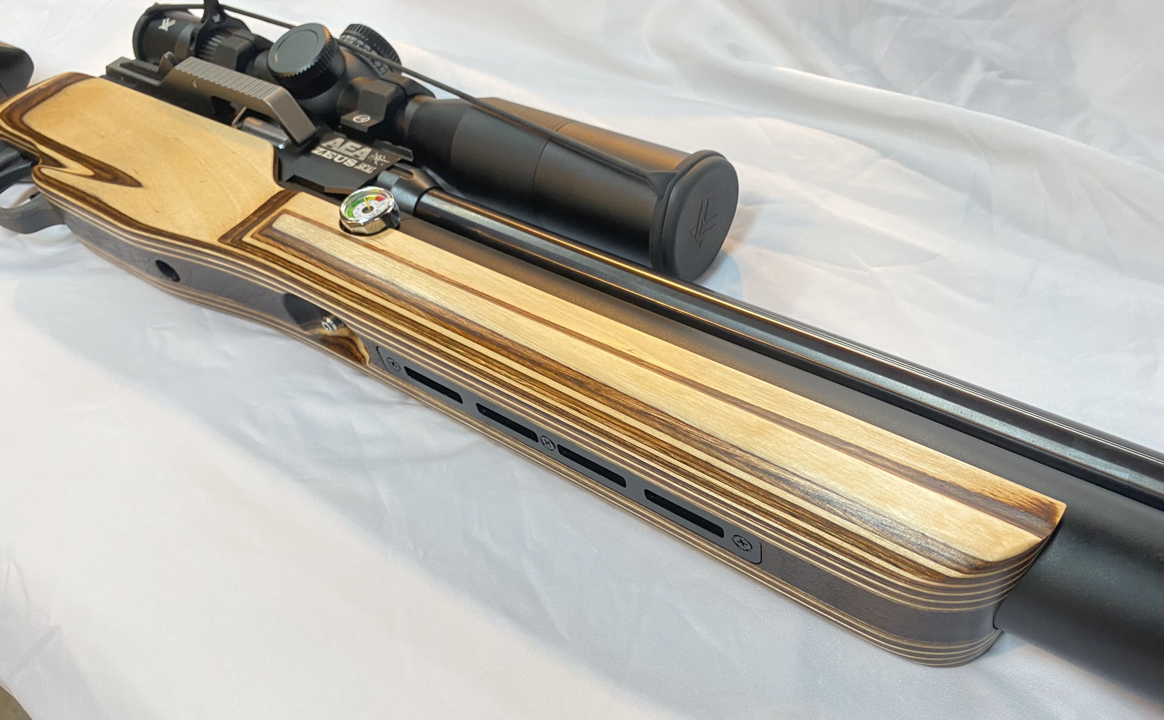 AEA Zeus Custom  Stock by Diamond Gun Stocks Tiger Wood and Walnut 003.jpg