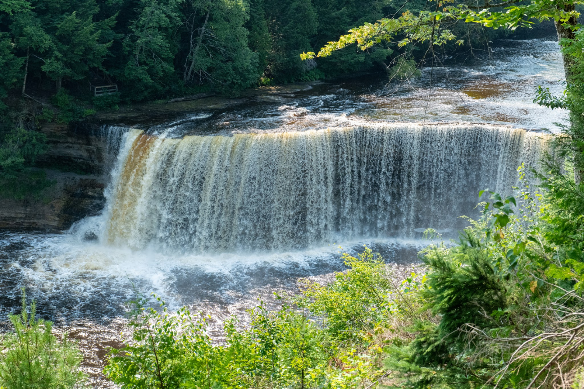 DNR-backgrounds-Tahquamenon-Falls.jpg