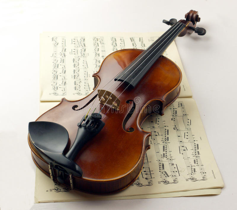 violin-17082610.1639657487.jpg